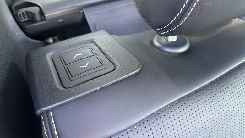 Land Rover Discovery 3.0 D300 Metropolitan Edition 5dr Auto Diesel Station Wagon